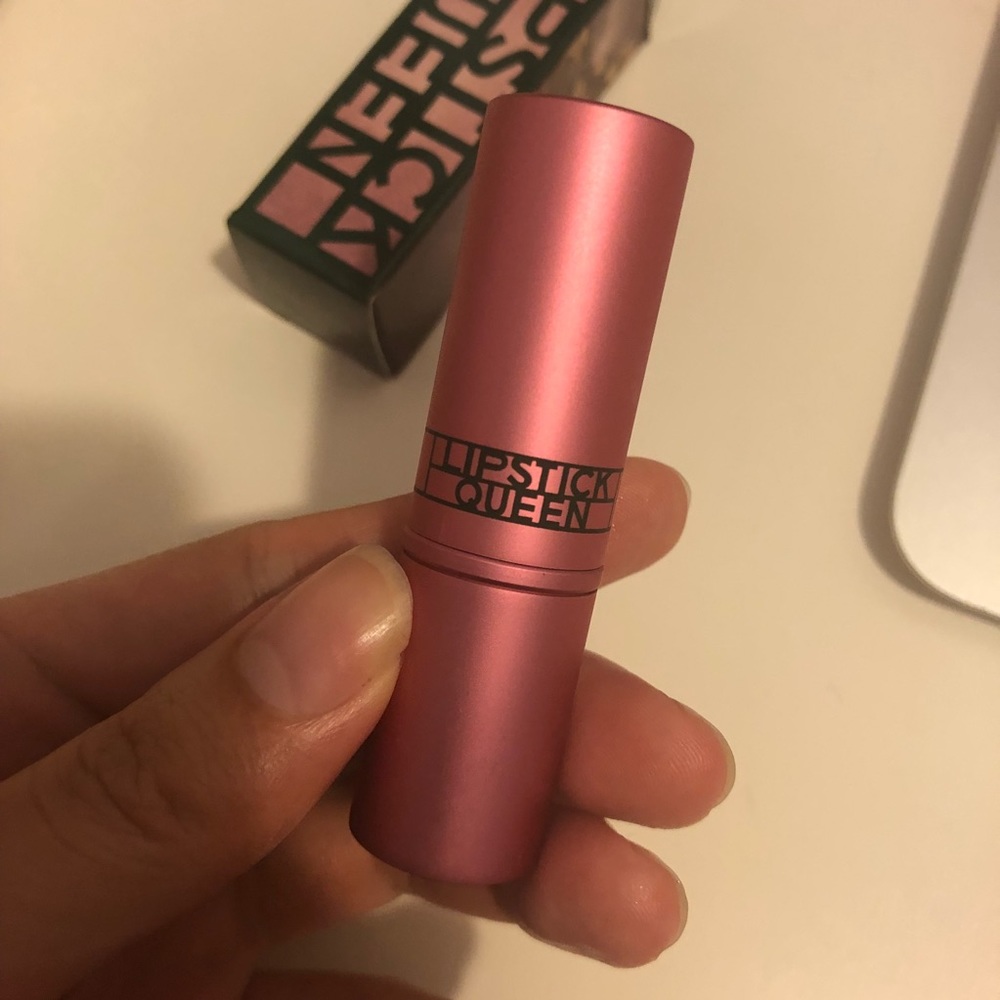 Lipstick queen